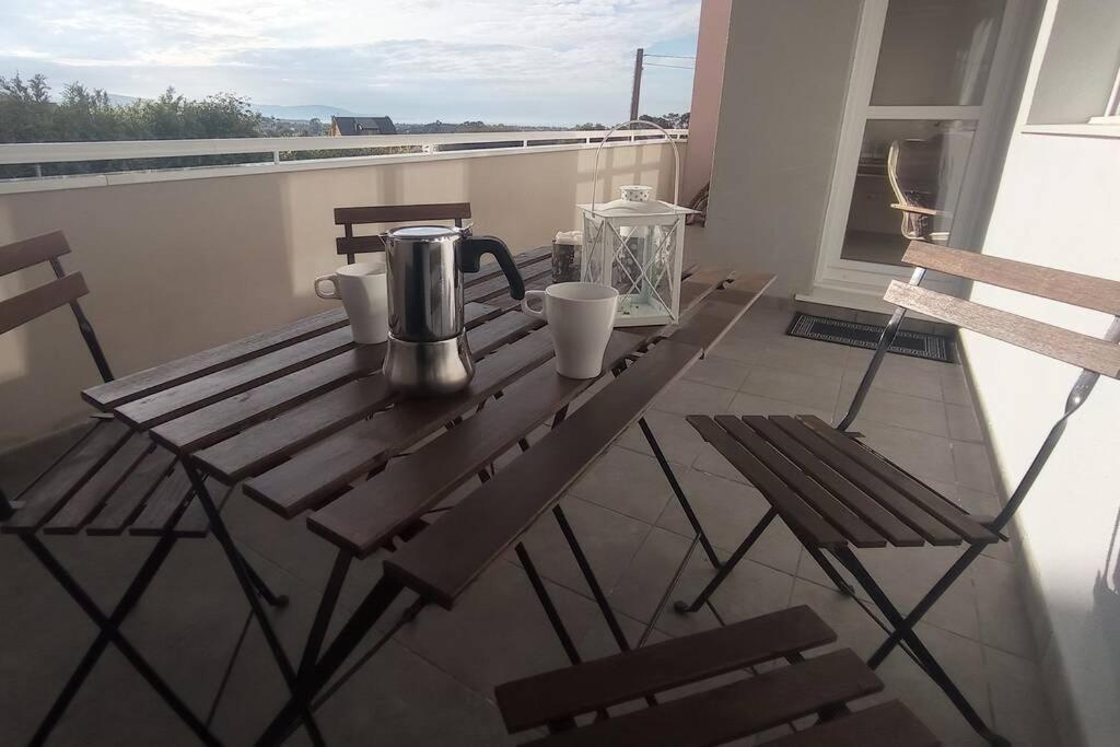 Apartamento Playa Catedrales Con Terraza Баррейрос Экстерьер фото